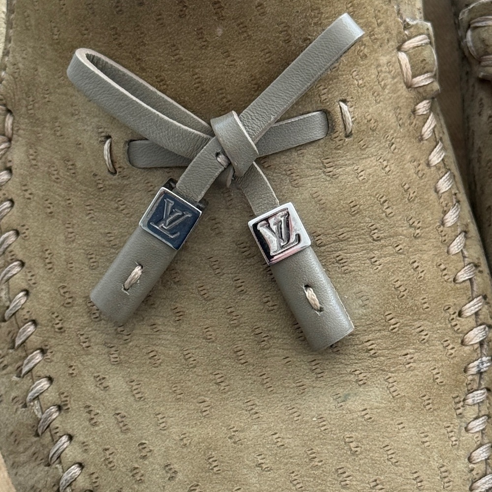 Louis Vuitton Light Sage Green Leather Loafers for Men - Picture 2 of 8